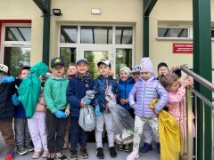 Zdjęcie grupowe Puchatków po akcji "Czysty Białystok"