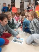 ilustracja do wpisu 
MĄDRE SÓWKI - quiz wiedzy o niepodległości w bibliotece Książnicy Podlaskiej