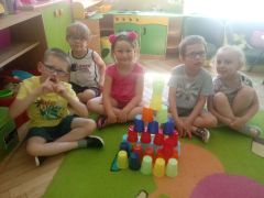 ilustracja do wpisu 
KRÓLICZKI - kodowanie na dywanie