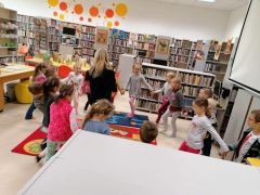 ilustracja do wpisu 
KŁAPOUSZKI - zajęcia w bibliotece