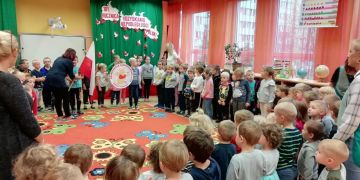 ilustracja do wpisu 
AKCJA ,, SZKOŁA DO HYMNU"