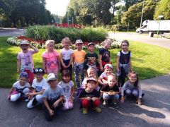 ilustracja do wpisu 
KŁAPOUSZKI - spacer w parku