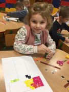 ilustracja do wpisu 
KŁAPOUSZKI - praca plastyczna