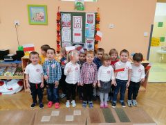 ilustracja do wpisu 
TYGRYSKI - śpiewają hymn Polski