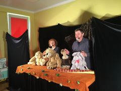 ilustracja do wpisu 
TEATR CONIECO ,, Królem być i przyjacielem"