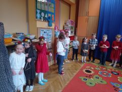 ilustracja do wpisu 
MĄDRE SÓWKI - karnawał z Babcią i Dziadkiem