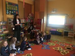 ilustracja do wpisu 
KŁAPOUSZKI, GRUPA Z UKRAINY - Wiewiórka Julia