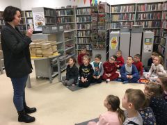 ilustracja do wpisu 
KŁAPOUSZKI - wizyta w bibliotece