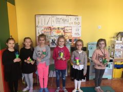 ilustracja do wpisu 
KŁAPOUSZKI - Dzień Kobiet i Dzień Chłopaka