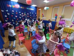 ilustracja do wpisu 
Dzień Babci i Dziadka w Kłapouszkach