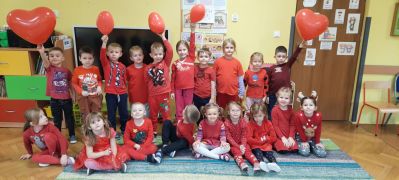 zdjęcie grupowe dzieci