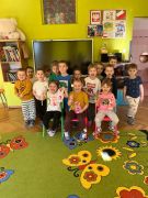 Zdjęcie grupowe dzieci z grupy Puchatki
