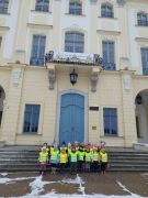 Zdjęcie grupowe Puchatków pod Pałacem Branickich