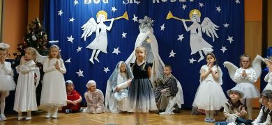 Mądre Sówki podczas Jasełek 